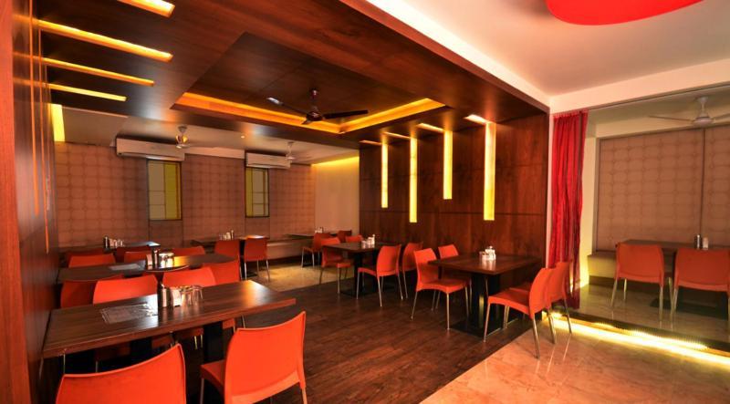 Hotel Opal Kolhápur Kültér fotó