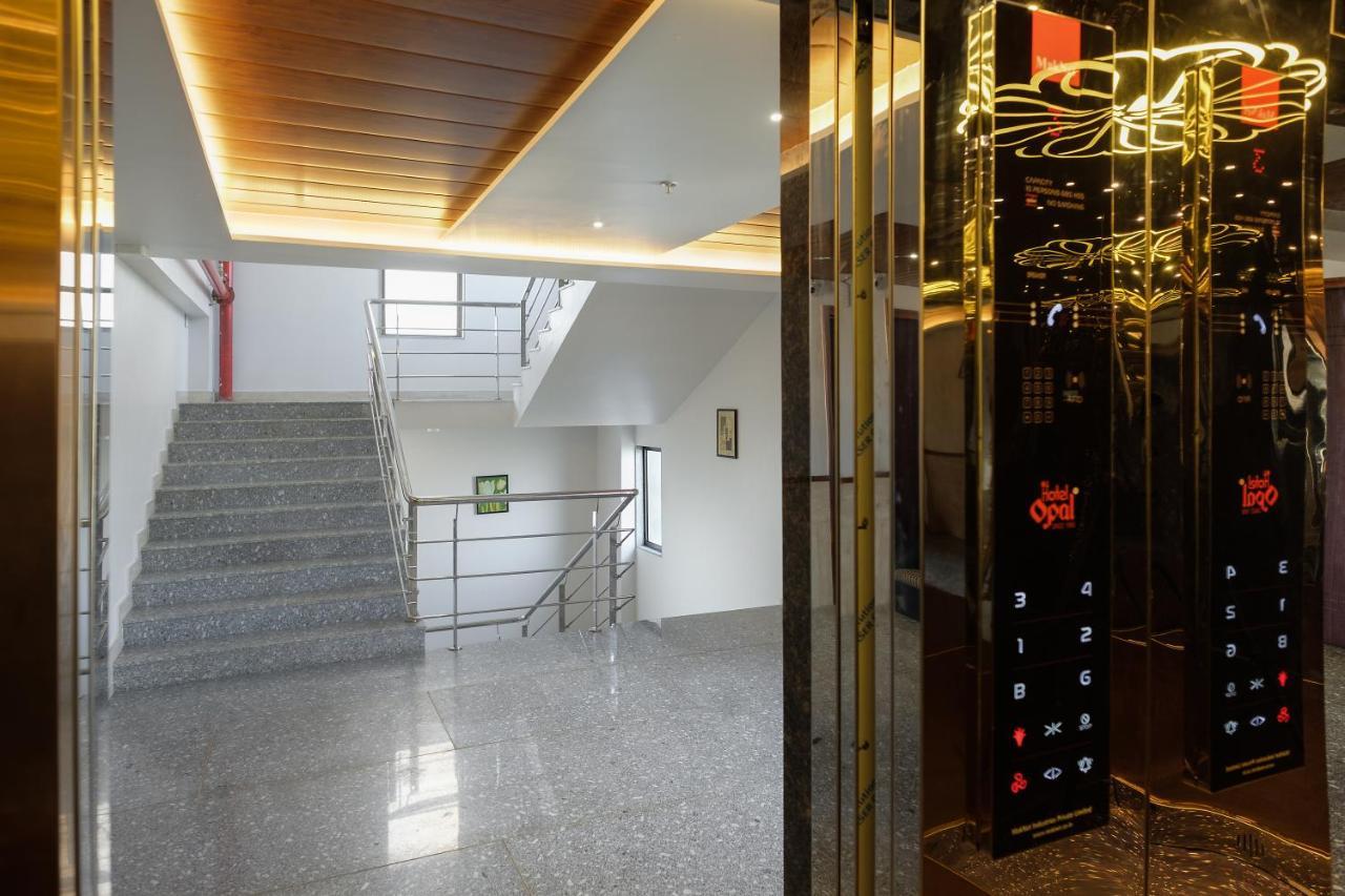 Hotel Opal Kolhápur Kültér fotó