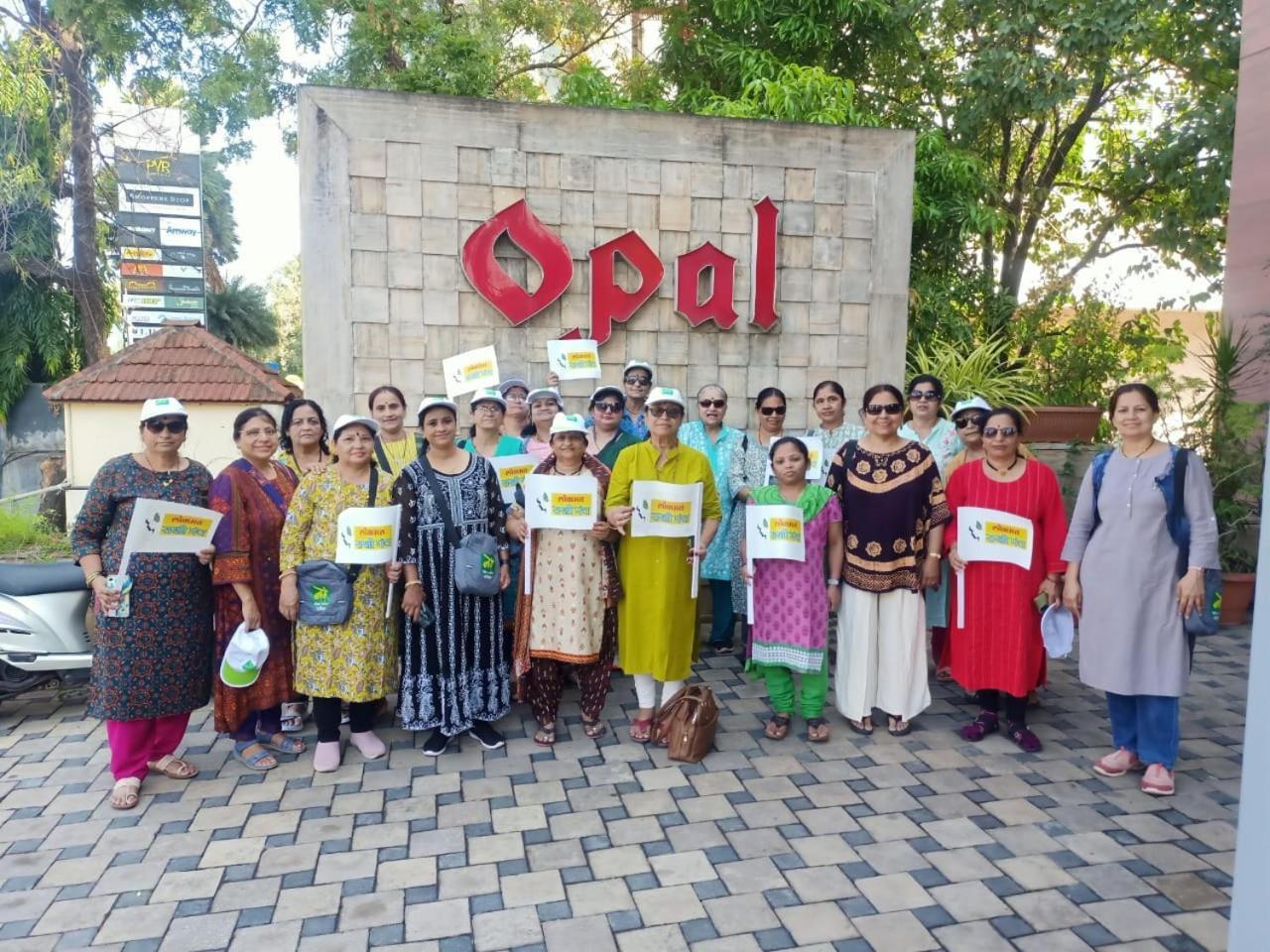 Hotel Opal Kolhápur Kültér fotó