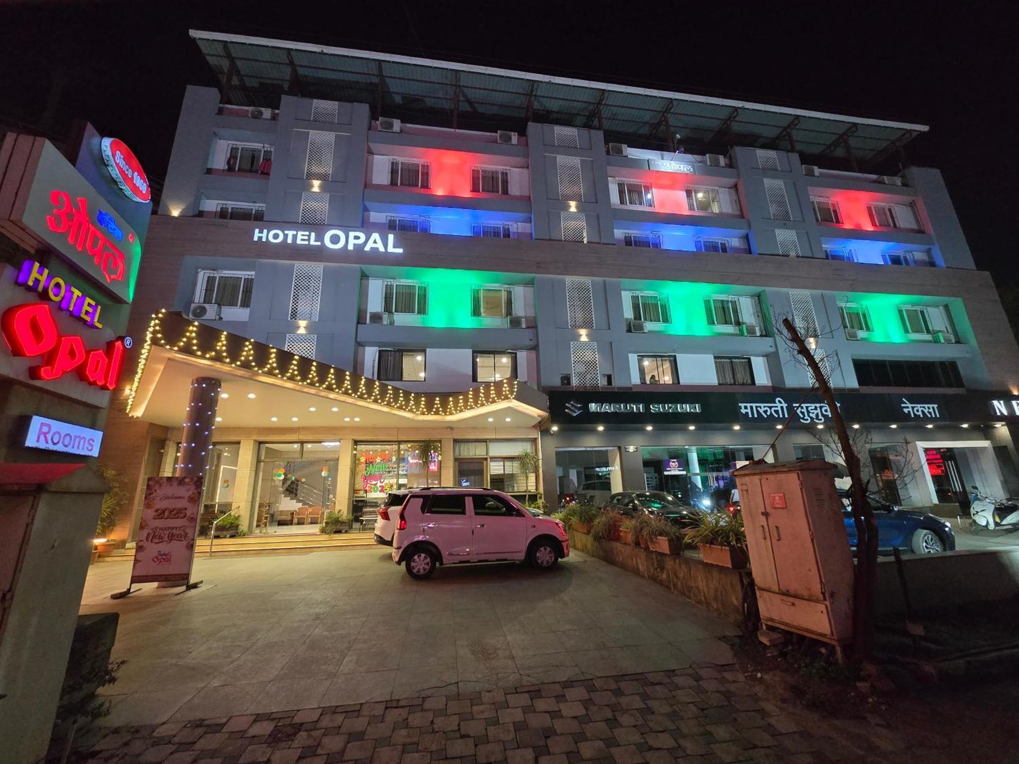 Hotel Opal Kolhápur Kültér fotó