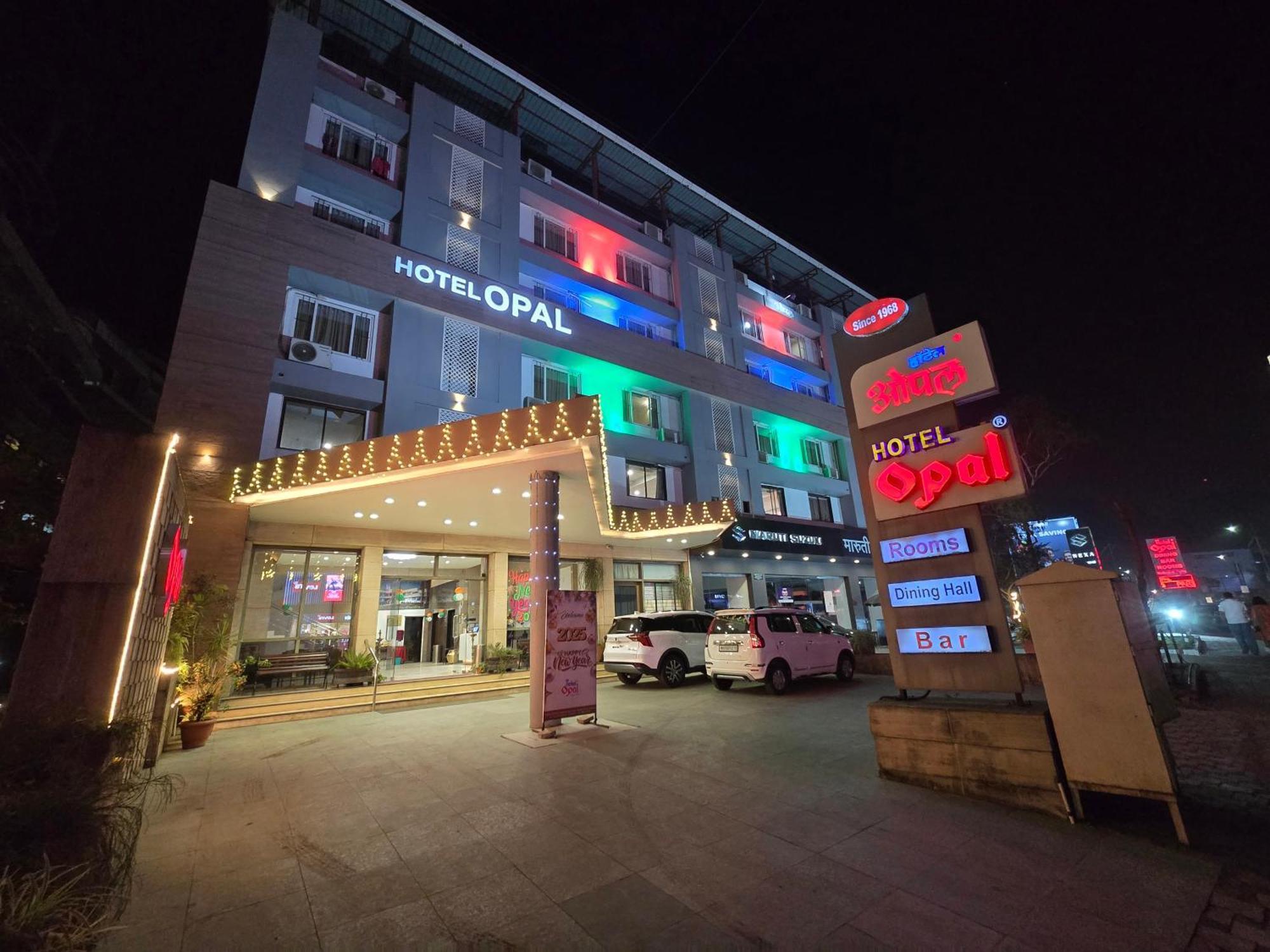 Hotel Opal Kolhápur Kültér fotó